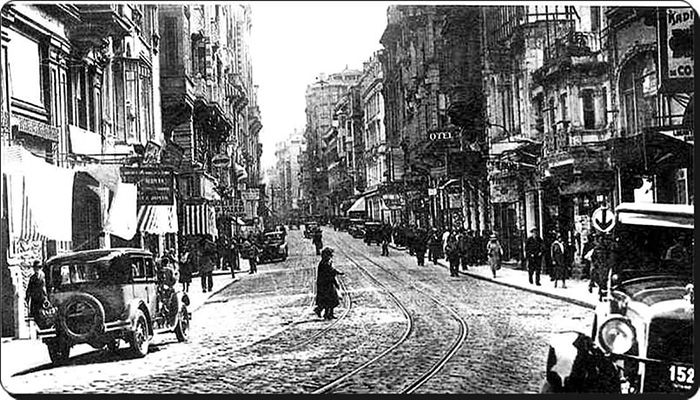 نگاهی به تاریخچه خیابان استقلال استانبول1